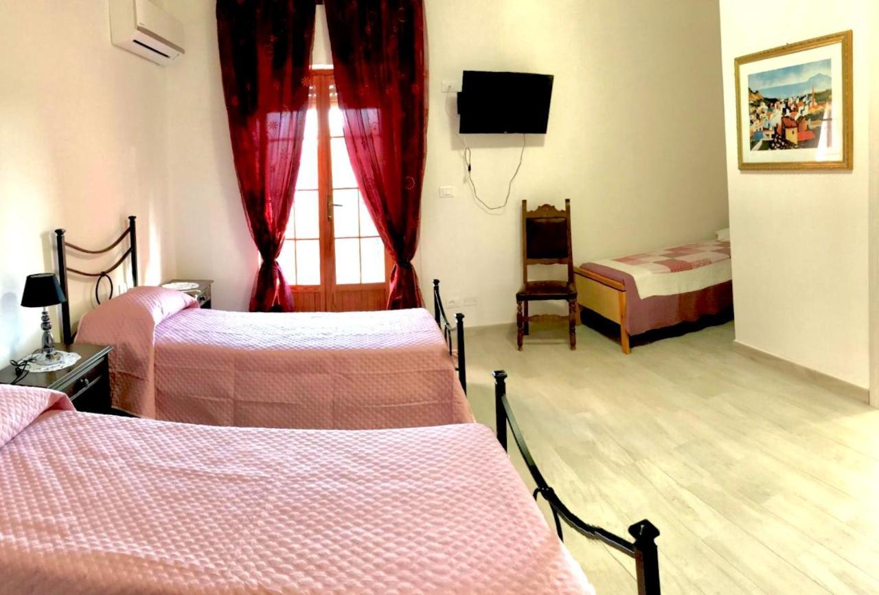 Casa Andreana Bed & Breakfast Uri Bagian luar foto
